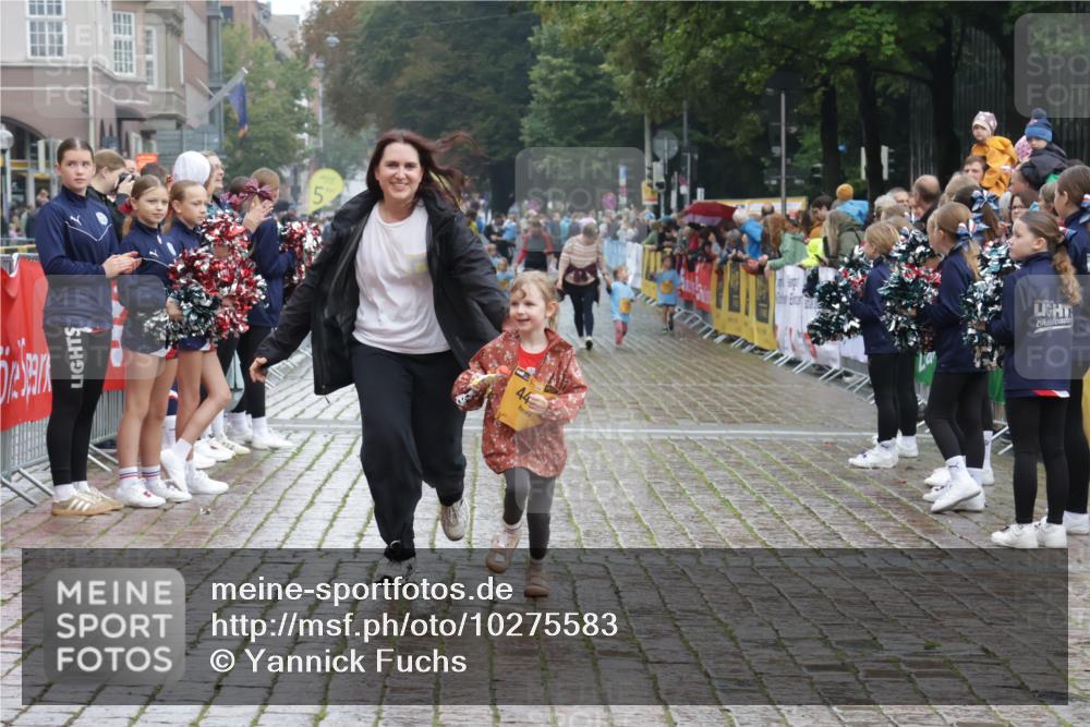 13.09.2026 - Kiel Lauf Yannick Fuchs http://msf.ph/oto/10275583 13.09.2026 08:38:07 Ziel 1807, 4085, 4734, 7477, 8382, 8428, 9791, 9921, 11412, 11810, 12581, 236, 278, 593, 1212, 1214, 1221, 1621, 2858, 2936, 3521, 4379, 4490, 5186, 5199, 5290, 5709, 5887, 6149, 6458, 7283, 7612, 9887, 9941, 10478, 11899, 12470, 281, 4423, 52, 1212, 1221, 2036, 3071, 3262, 3521, 5186, 5290, 6457, 6624, 9941, 12066, 12470, 12651, 12657, 12838 meine-sportfotos.de