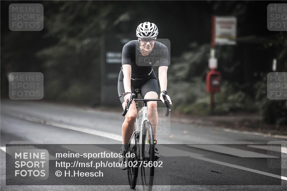 13.09.2026 - Stadtparktriathlon H.Heesch http://msf.ph/oto/10275602 13.09.2026 10:33:58 Radfahren 275, 320, 368 meine-sportfotos.de