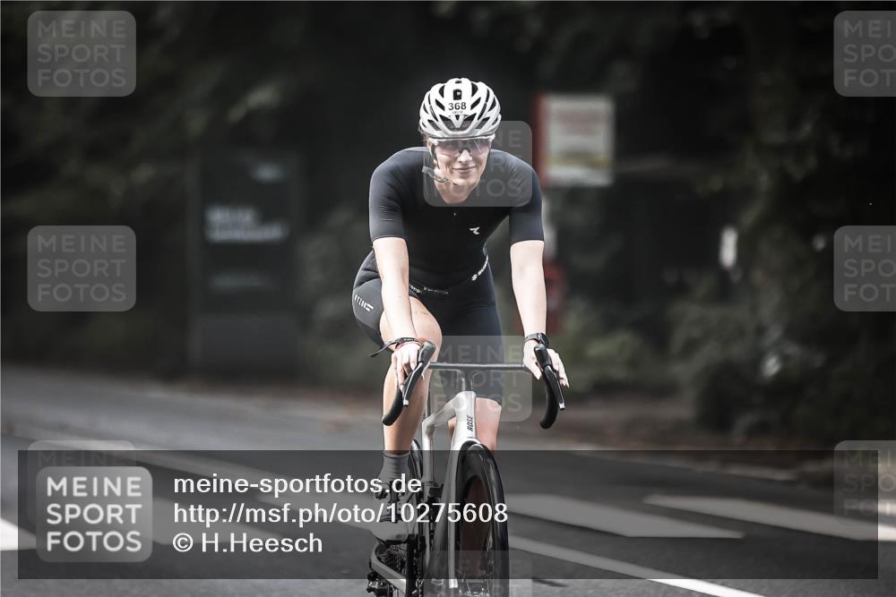 13.09.2026 - Stadtparktriathlon H.Heesch http://msf.ph/oto/10275608 13.09.2026 10:33:58 Radfahren 275, 320, 368 meine-sportfotos.de
