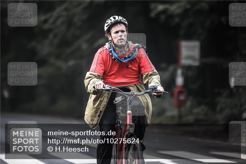 13.09.2026 - Stadtparktriathlon H.Heesch http://msf.ph/oto/10275624 13.09.2026 10:34:01 Radfahren 275, 320, 368 meine-sportfotos.de