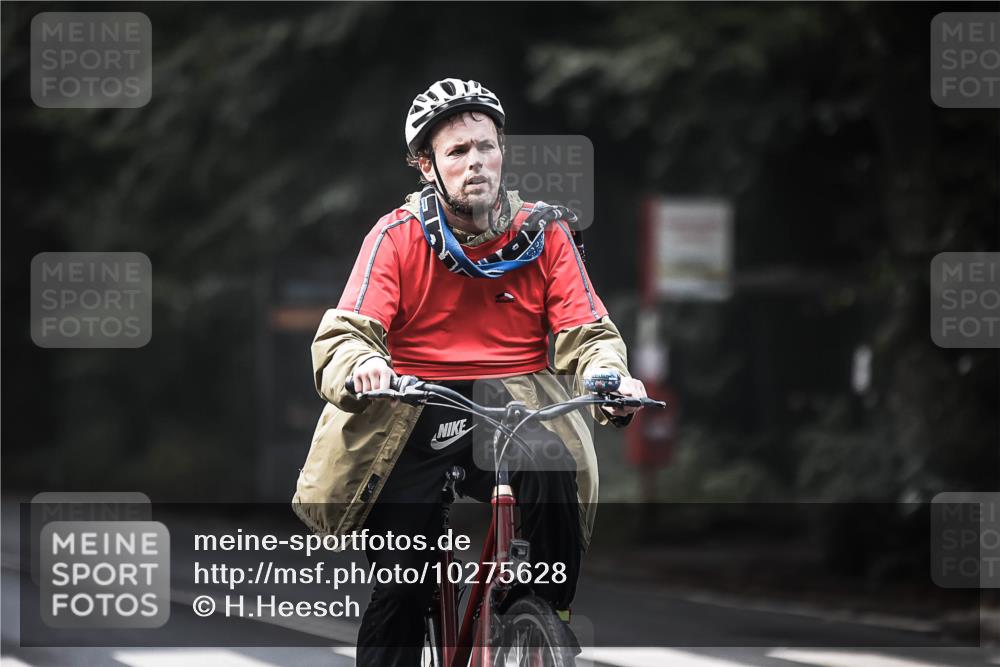 13.09.2026 - Stadtparktriathlon H.Heesch http://msf.ph/oto/10275628 13.09.2026 10:34:02 Radfahren 275, 320, 368 meine-sportfotos.de