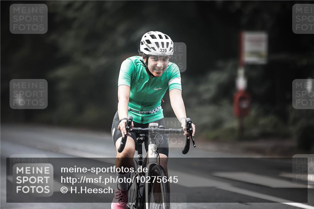 13.09.2026 - Stadtparktriathlon H.Heesch http://msf.ph/oto/10275645 13.09.2026 10:34:04 Radfahren 275, 320, 421, 502 meine-sportfotos.de