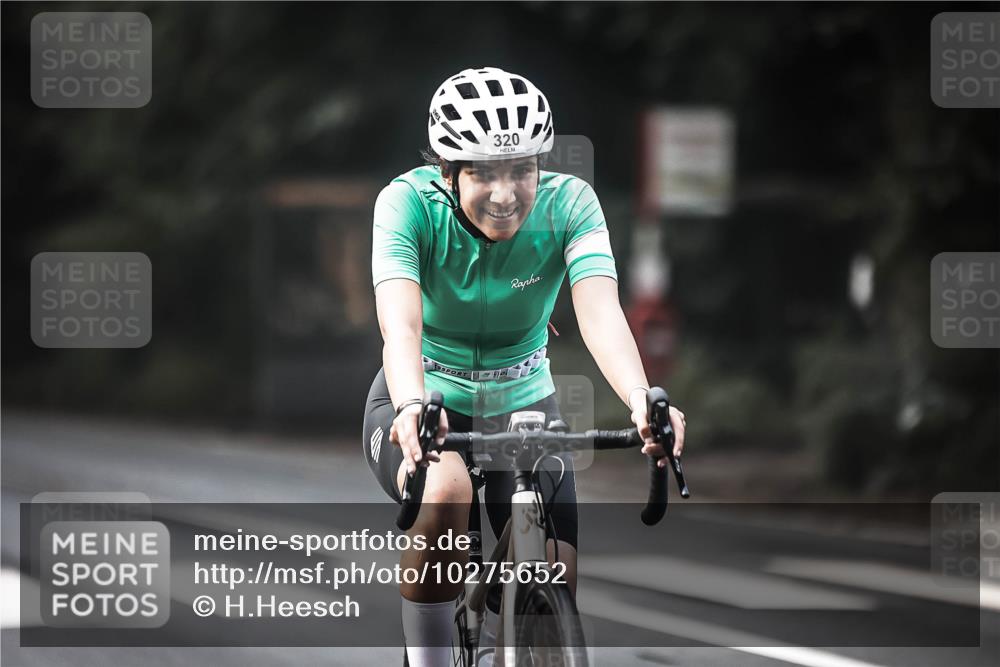 13.09.2026 - Stadtparktriathlon H.Heesch http://msf.ph/oto/10275652 13.09.2026 10:34:04 Radfahren 275, 320, 421, 502 meine-sportfotos.de