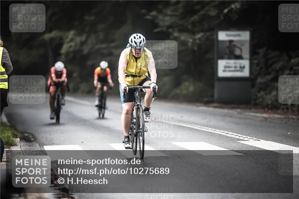 13.09.2026 - Stadtparktriathlon H.Heesch http://msf.ph/oto/10275689 13.09.2026 10:34:16 Radfahren 359, 421, 447, 502, 777 meine-sportfotos.de