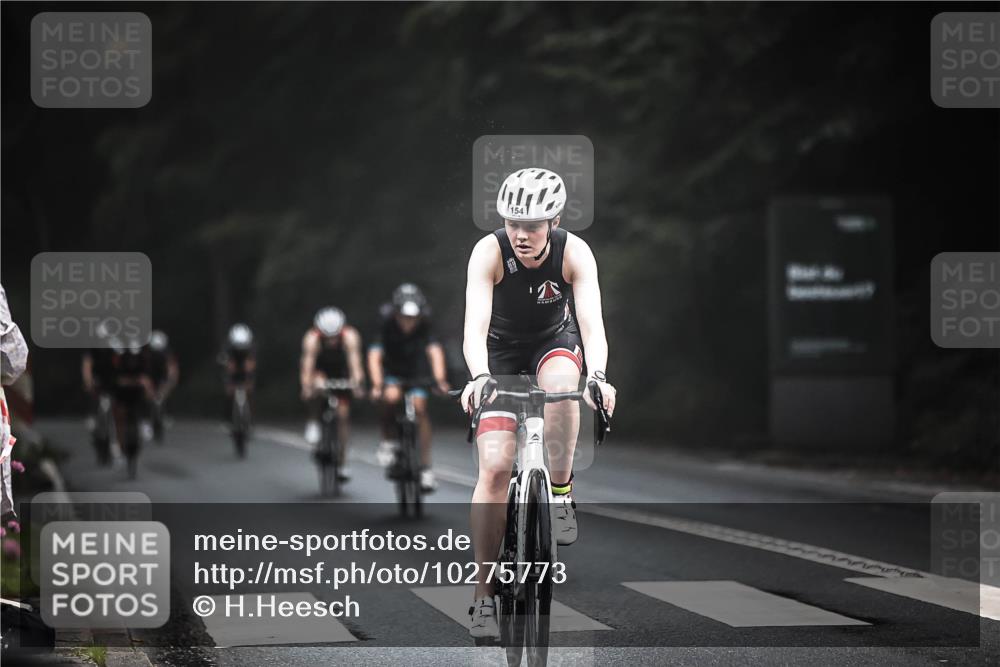13.09.2026 - Stadtparktriathlon H.Heesch http://msf.ph/oto/10275773 13.09.2026 09:07:40 Radfahren 75, 81, 88, 142, 143, 154, 177, 203 meine-sportfotos.de