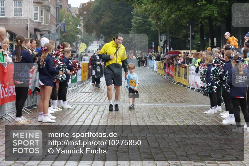 13.09.2026 - Kiel Lauf Yannick Fuchs http://msf.ph/oto/10275850 13.09.2026 08:38:39 Ziel 10005, 281, 4085, 4423, 4734, 8382, 8428, 9791, 9921, 11810, 12581, 2355, 9149, 1807, 7477, 9791, 9921, 11412, 11810 meine-sportfotos.de
