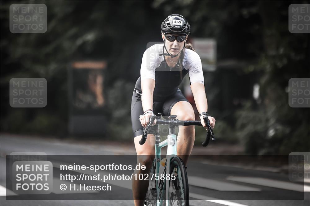 13.09.2026 - Stadtparktriathlon H.Heesch http://msf.ph/oto/10275885 13.09.2026 10:35:02 Radfahren 463, 465 meine-sportfotos.de