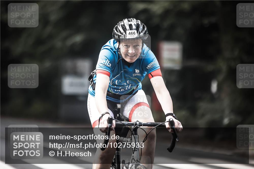 13.09.2026 - Stadtparktriathlon H.Heesch http://msf.ph/oto/10275933 13.09.2026 10:35:11 Radfahren 463, 466 meine-sportfotos.de