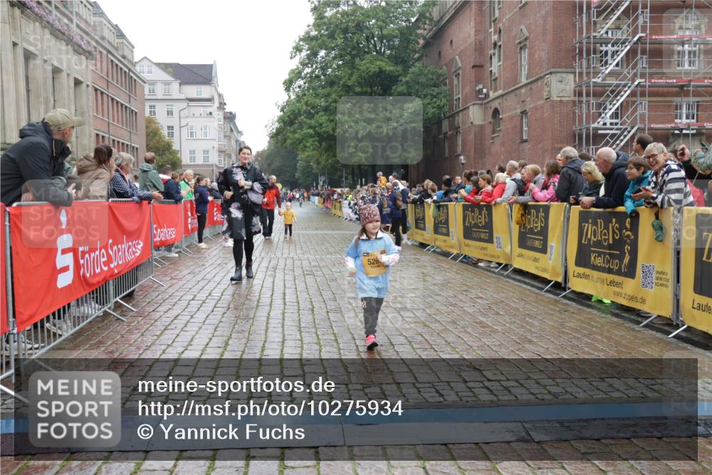 13.09.2026 - Kiel Lauf Yannick Fuchs http://msf.ph/oto/10275934 13.09.2026 08:39:00 Ziel 5216, 2355, 9149, 10005, 5267, 4423 meine-sportfotos.de