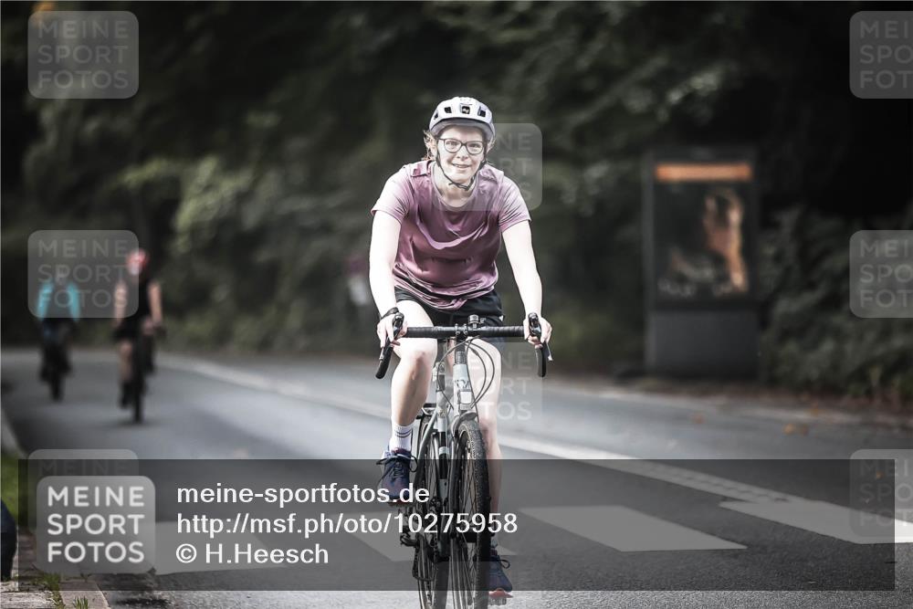 13.09.2026 - Stadtparktriathlon H.Heesch http://msf.ph/oto/10275958 13.09.2026 10:35:25 Radfahren 412, 427, 513 meine-sportfotos.de