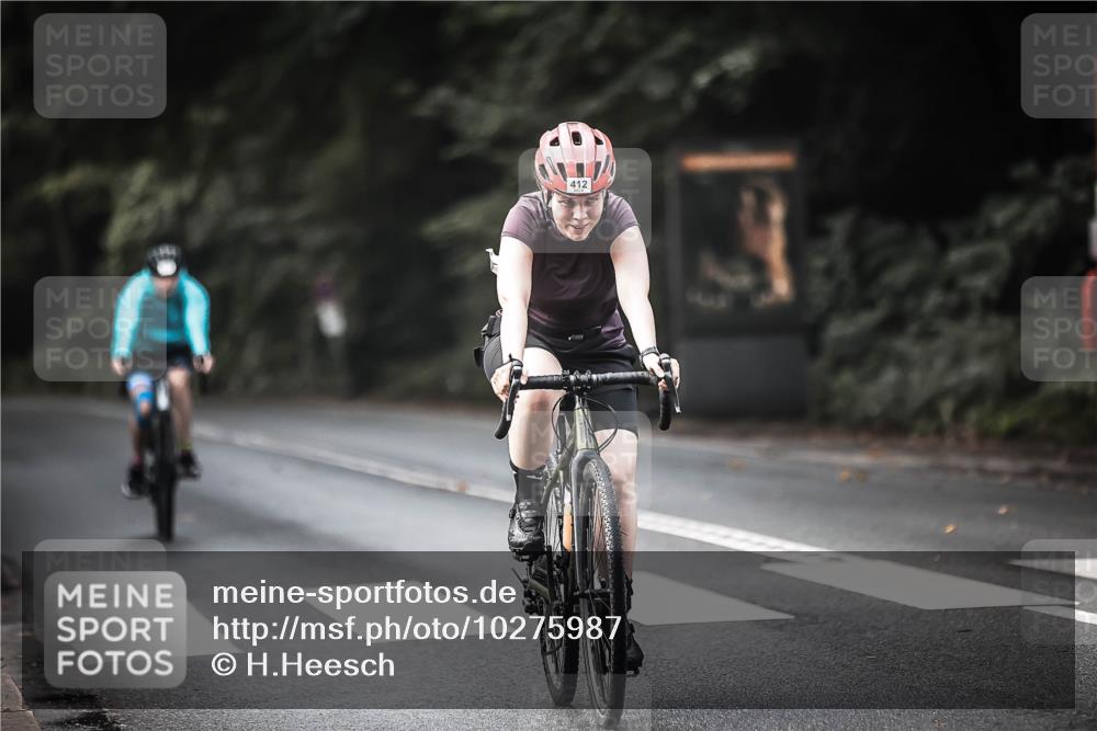 13.09.2026 - Stadtparktriathlon H.Heesch http://msf.ph/oto/10275987 13.09.2026 10:35:29 Radfahren 370, 412, 427 meine-sportfotos.de