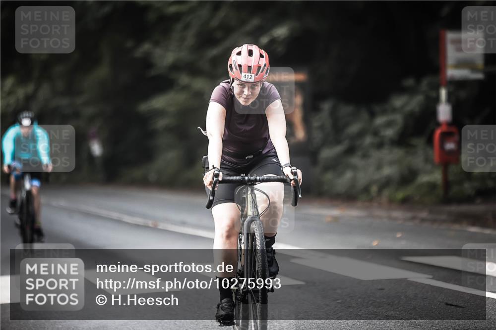 13.09.2026 - Stadtparktriathlon H.Heesch http://msf.ph/oto/10275993 13.09.2026 10:35:30 Radfahren 370, 412, 427 meine-sportfotos.de