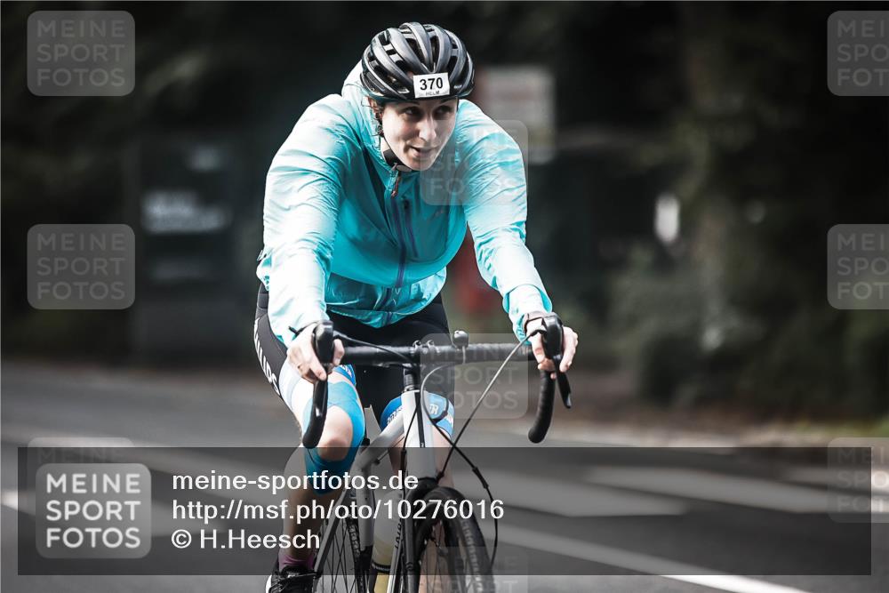 13.09.2026 - Stadtparktriathlon H.Heesch http://msf.ph/oto/10276016 13.09.2026 10:35:33 Radfahren 370, 412 meine-sportfotos.de