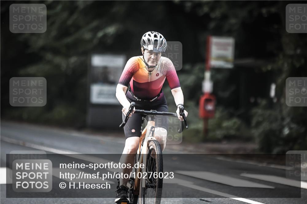 13.09.2026 - Stadtparktriathlon H.Heesch http://msf.ph/oto/10276023 13.09.2026 10:35:43 Radfahren 313, 405, 471 meine-sportfotos.de