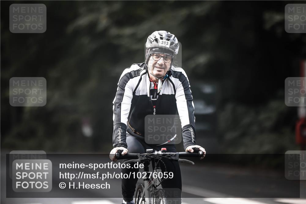 13.09.2026 - Stadtparktriathlon H.Heesch http://msf.ph/oto/10276059 13.09.2026 10:35:49 Radfahren 313, 405, 471 meine-sportfotos.de