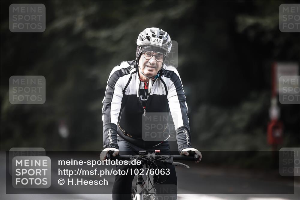 13.09.2026 - Stadtparktriathlon H.Heesch http://msf.ph/oto/10276063 13.09.2026 10:35:49 Radfahren 313, 405, 471 meine-sportfotos.de