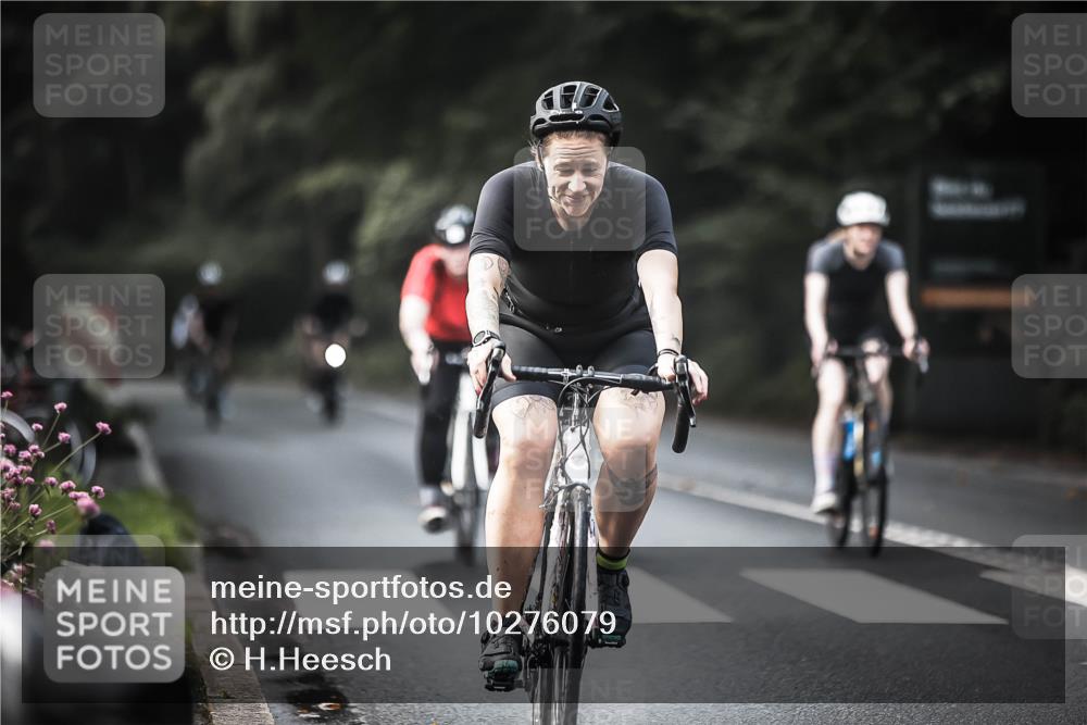 13.09.2026 - Stadtparktriathlon H.Heesch http://msf.ph/oto/10276079 13.09.2026 10:36:00 Radfahren 281, 292, 459 meine-sportfotos.de