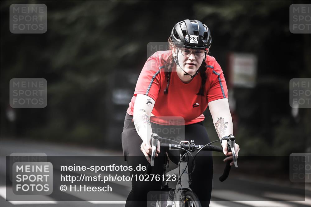 13.09.2026 - Stadtparktriathlon H.Heesch http://msf.ph/oto/10276123 13.09.2026 10:36:02 Radfahren 281, 292, 430, 443, 459 meine-sportfotos.de