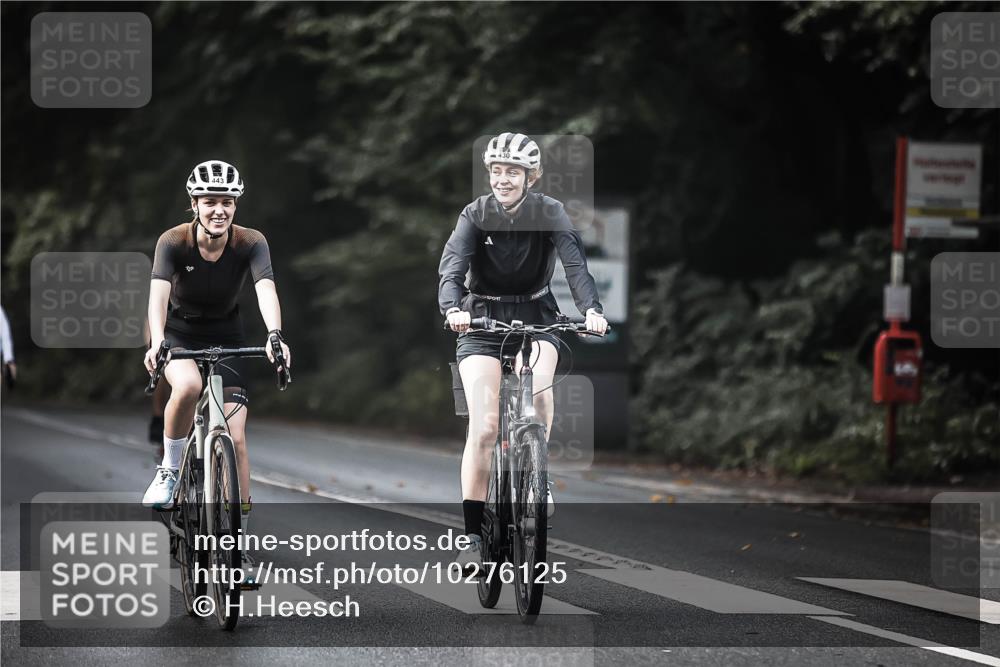 13.09.2026 - Stadtparktriathlon H.Heesch http://msf.ph/oto/10276125 13.09.2026 10:36:07 Radfahren 281, 380, 389, 430, 443, 454, 459 meine-sportfotos.de