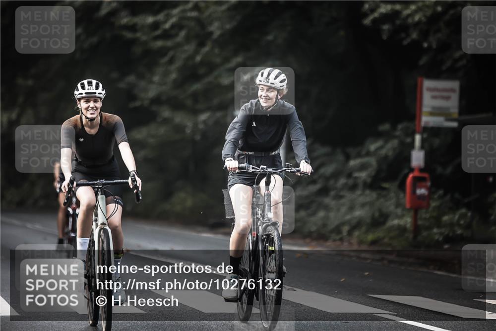 13.09.2026 - Stadtparktriathlon H.Heesch http://msf.ph/oto/10276132 13.09.2026 10:36:07 Radfahren 281, 380, 389, 430, 443, 454, 459 meine-sportfotos.de