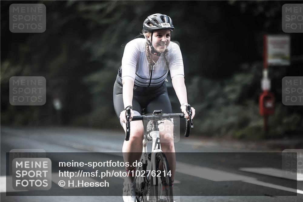 13.09.2026 - Stadtparktriathlon H.Heesch http://msf.ph/oto/10276214 13.09.2026 10:36:24 Radfahren 351, 383 meine-sportfotos.de