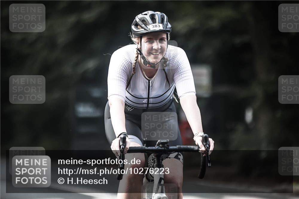 13.09.2026 - Stadtparktriathlon H.Heesch http://msf.ph/oto/10276223 13.09.2026 10:36:24 Radfahren 351, 383 meine-sportfotos.de