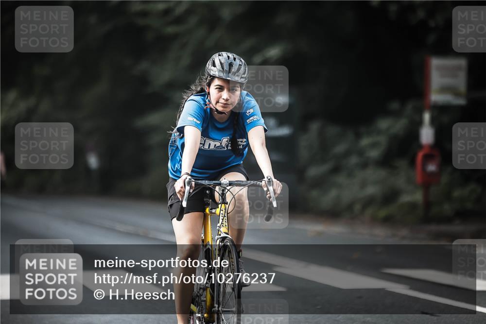 13.09.2026 - Stadtparktriathlon H.Heesch http://msf.ph/oto/10276237 13.09.2026 10:36:29 Radfahren 347, 351, 383, 479 meine-sportfotos.de
