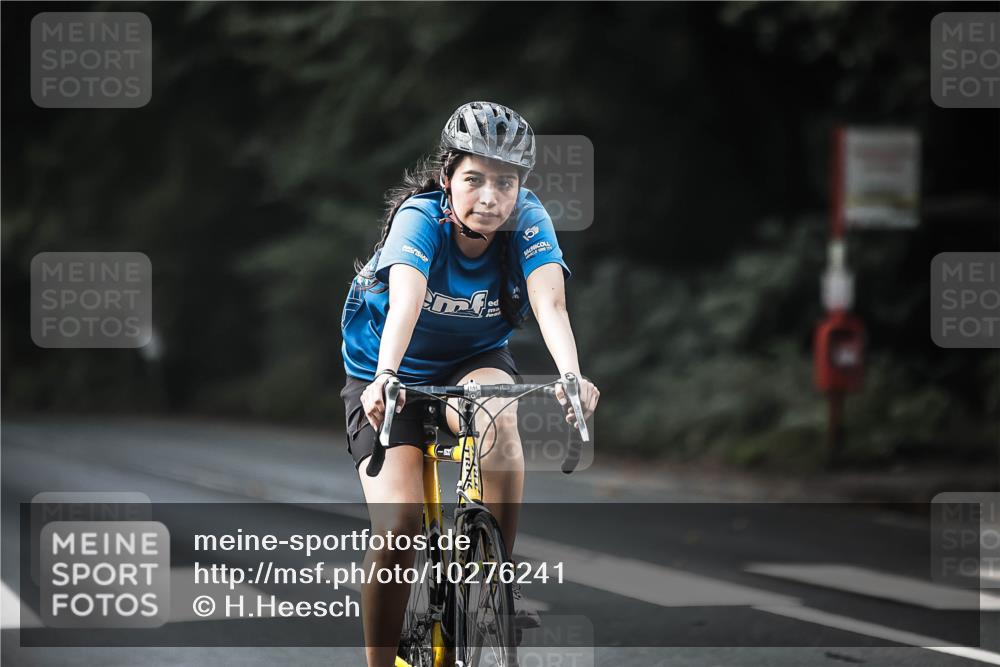 13.09.2026 - Stadtparktriathlon H.Heesch http://msf.ph/oto/10276241 13.09.2026 10:36:29 Radfahren 347, 351, 383, 479 meine-sportfotos.de