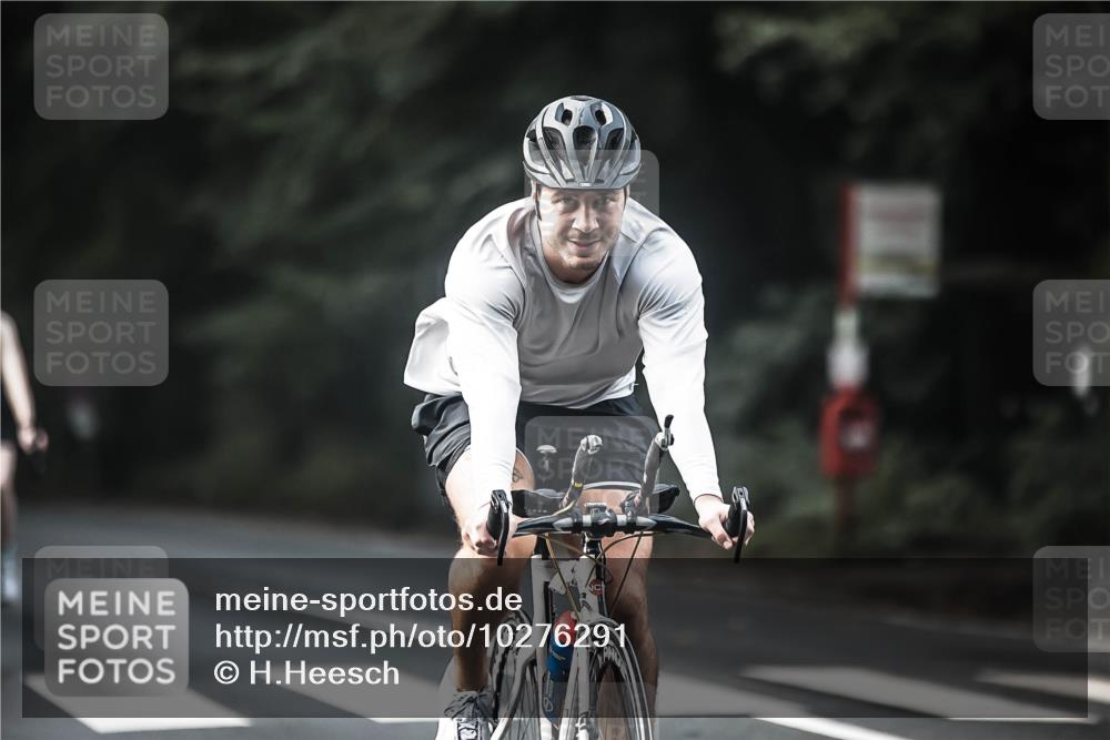 13.09.2026 - Stadtparktriathlon H.Heesch http://msf.ph/oto/10276291 13.09.2026 10:36:35 Radfahren 347, 351, 361, 479, 569 meine-sportfotos.de