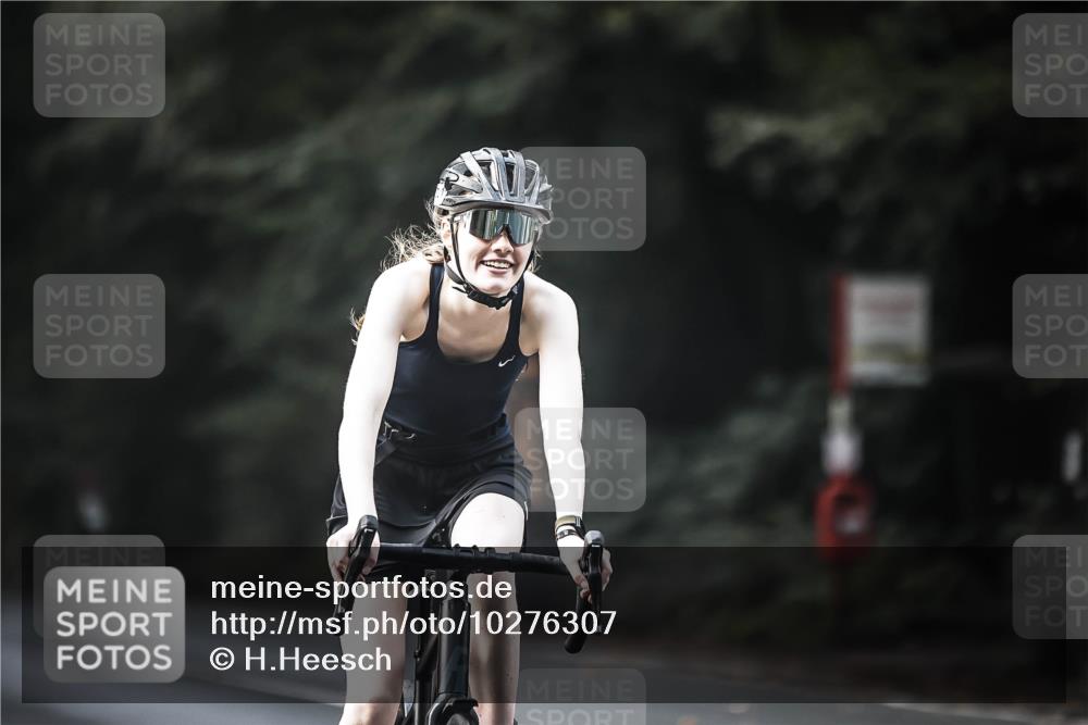 13.09.2026 - Stadtparktriathlon H.Heesch http://msf.ph/oto/10276307 13.09.2026 10:36:37 Radfahren 347, 361, 479, 542, 569 meine-sportfotos.de