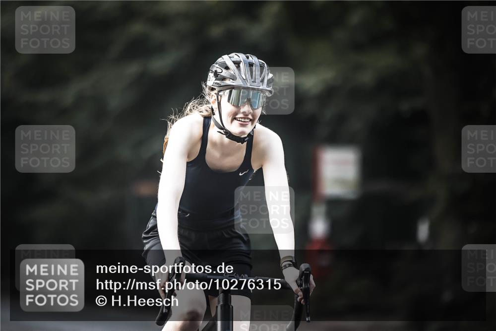 13.09.2026 - Stadtparktriathlon H.Heesch http://msf.ph/oto/10276315 13.09.2026 10:36:37 Radfahren 347, 361, 479, 542, 569 meine-sportfotos.de