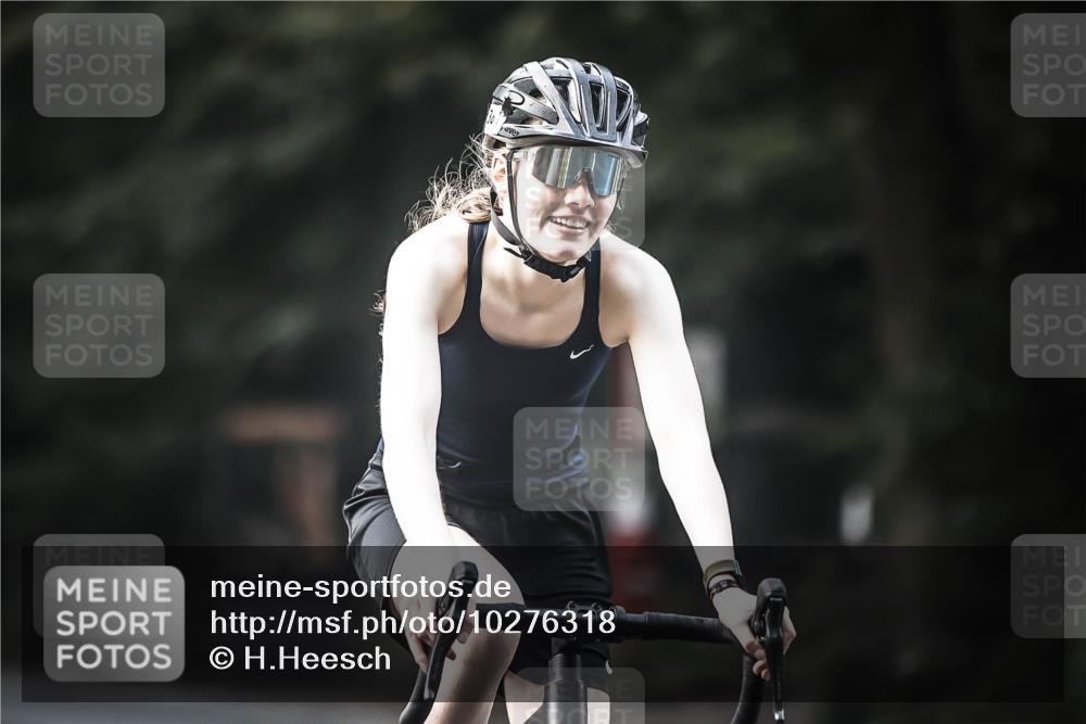 13.09.2026 - Stadtparktriathlon H.Heesch http://msf.ph/oto/10276318 13.09.2026 10:36:38 Radfahren 347, 361, 479, 542, 569 meine-sportfotos.de