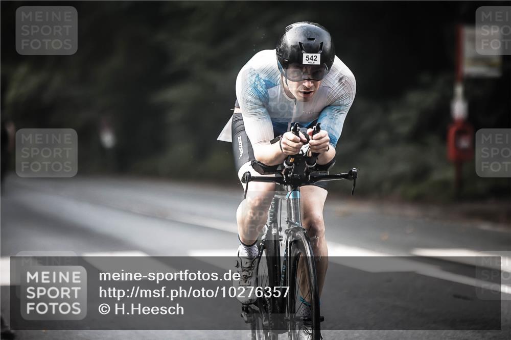 13.09.2026 - Stadtparktriathlon H.Heesch http://msf.ph/oto/10276357 13.09.2026 10:36:43 Radfahren 361, 488, 528, 542, 569 meine-sportfotos.de