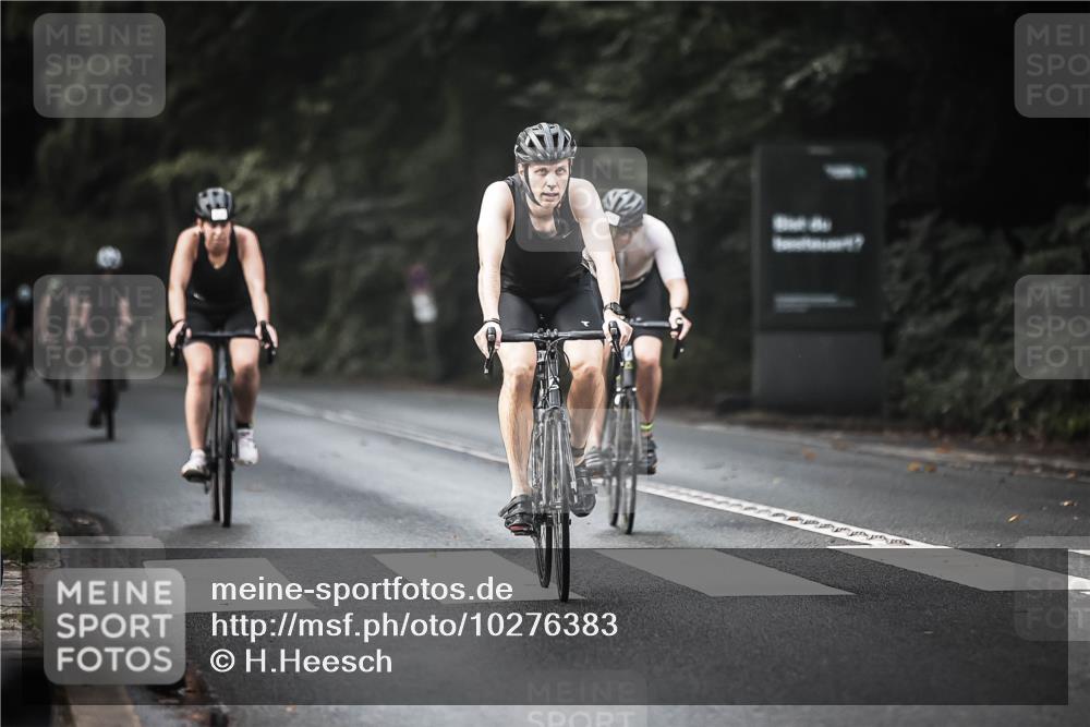 13.09.2026 - Stadtparktriathlon H.Heesch http://msf.ph/oto/10276383 13.09.2026 10:36:48 Radfahren 382, 434, 488, 528, 542 meine-sportfotos.de