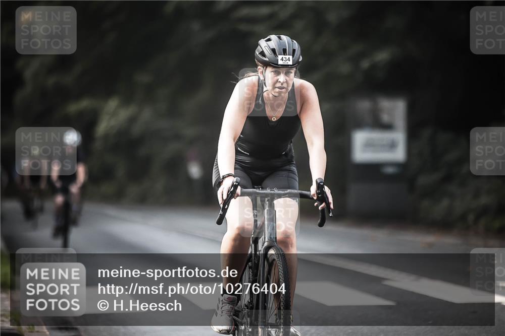 13.09.2026 - Stadtparktriathlon H.Heesch http://msf.ph/oto/10276404 13.09.2026 10:36:50 Radfahren 382, 434, 488, 528, 575 meine-sportfotos.de
