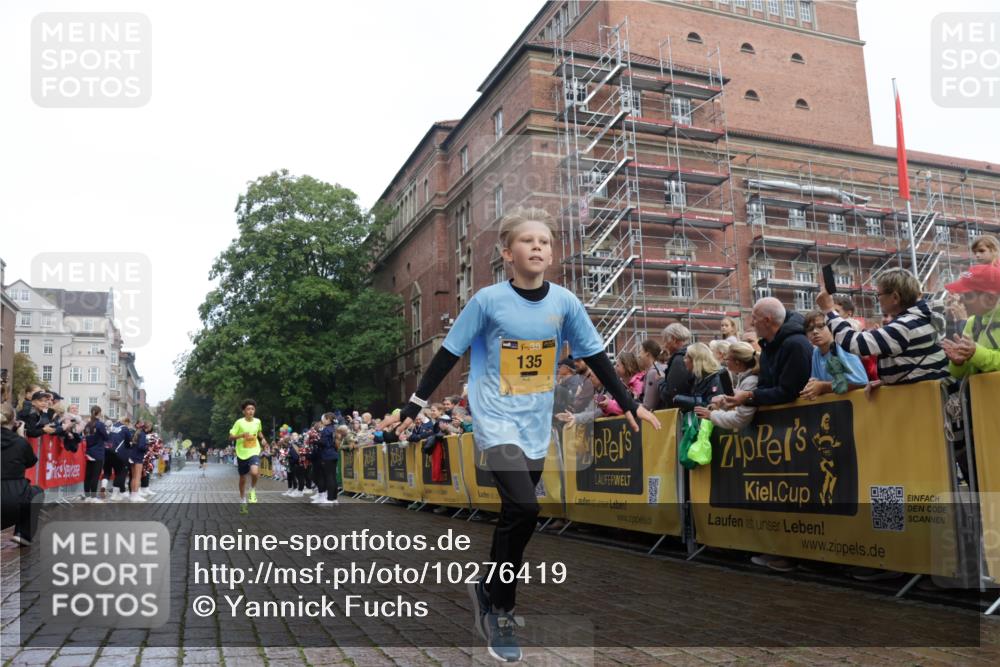 13.09.2026 - Kiel Lauf Yannick Fuchs http://msf.ph/oto/10276419 13.09.2026 08:49:21 Ziel 135, 6891 meine-sportfotos.de