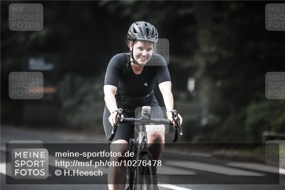 13.09.2026 - Stadtparktriathlon H.Heesch http://msf.ph/oto/10276478 13.09.2026 10:37:03 Radfahren 221, 345, 346, 414, 439, 480 meine-sportfotos.de