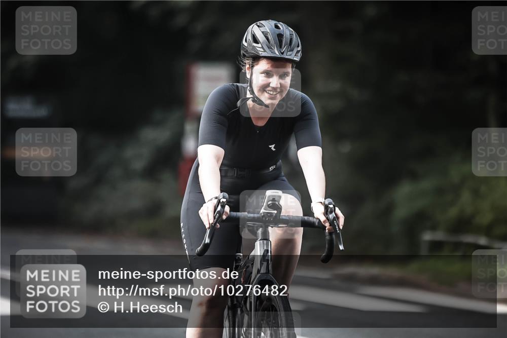 13.09.2026 - Stadtparktriathlon H.Heesch http://msf.ph/oto/10276482 13.09.2026 10:37:03 Radfahren 221, 345, 346, 414, 439, 480 meine-sportfotos.de