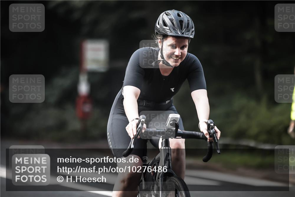 13.09.2026 - Stadtparktriathlon H.Heesch http://msf.ph/oto/10276486 13.09.2026 10:37:03 Radfahren 221, 345, 346, 414, 439, 480 meine-sportfotos.de