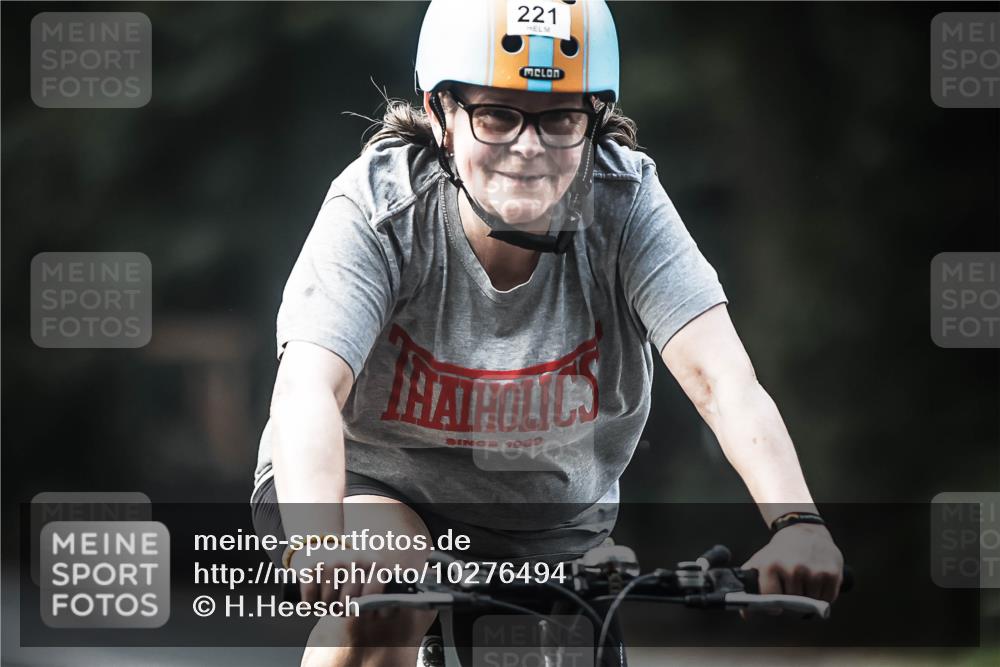 13.09.2026 - Stadtparktriathlon H.Heesch http://msf.ph/oto/10276494 13.09.2026 10:37:04 Radfahren 221, 345, 414, 480 meine-sportfotos.de