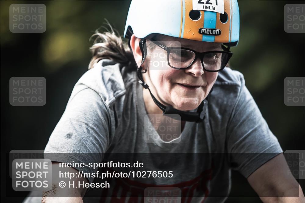 13.09.2026 - Stadtparktriathlon H.Heesch http://msf.ph/oto/10276505 13.09.2026 10:37:05 Radfahren 221, 345, 354, 414, 480 meine-sportfotos.de