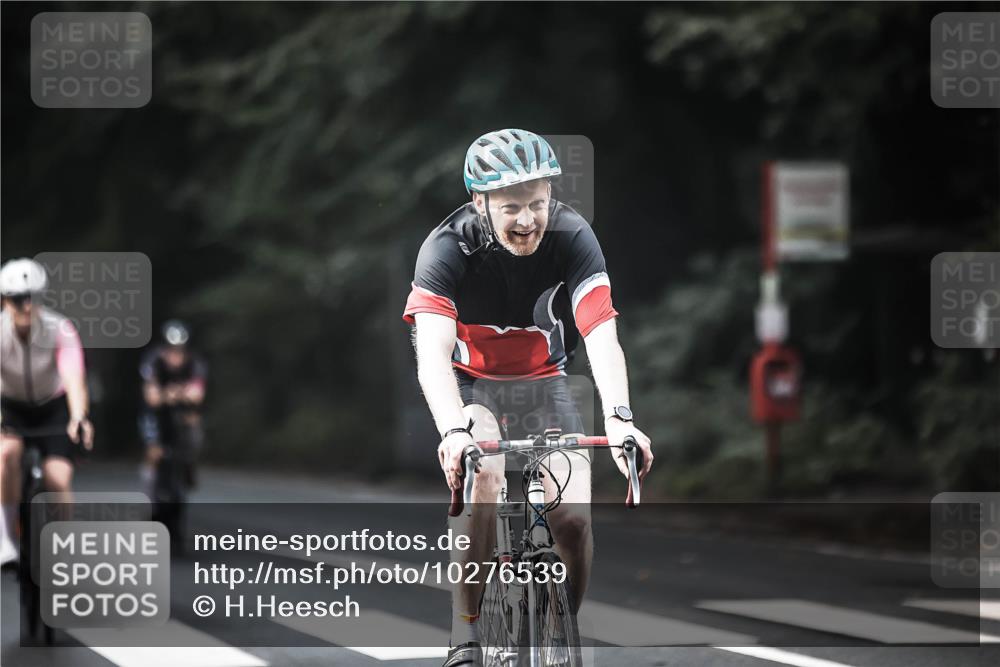 13.09.2026 - Stadtparktriathlon H.Heesch http://msf.ph/oto/10276539 13.09.2026 10:37:15 Radfahren 354, 385, 394, 398, 406, 452, 460, 499, 536, 568 meine-sportfotos.de