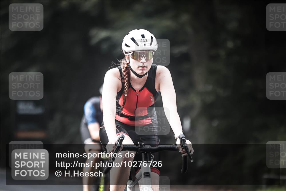 13.09.2026 - Stadtparktriathlon H.Heesch http://msf.ph/oto/10276726 13.09.2026 10:37:39 Radfahren 329, 381, 432, 540 meine-sportfotos.de