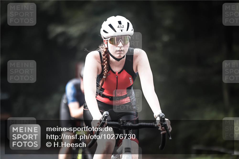 13.09.2026 - Stadtparktriathlon H.Heesch http://msf.ph/oto/10276730 13.09.2026 10:37:39 Radfahren 329, 381, 432, 540 meine-sportfotos.de