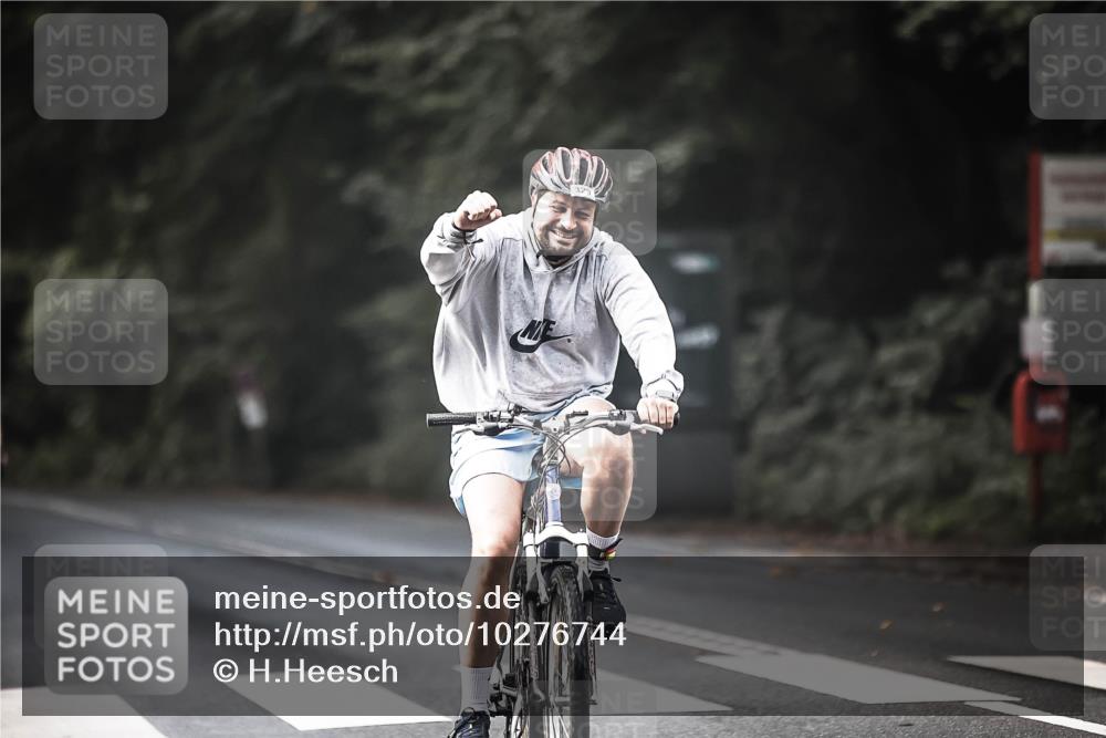 13.09.2026 - Stadtparktriathlon H.Heesch http://msf.ph/oto/10276744 13.09.2026 10:37:41 Radfahren 278, 329, 381, 432, 540 meine-sportfotos.de