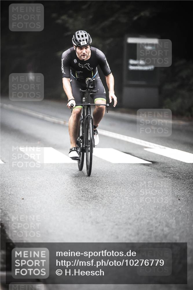 13.09.2026 - Stadtparktriathlon H.Heesch http://msf.ph/oto/10276779 13.09.2026 09:10:28 Radfahren 8, 22, 35, 174 meine-sportfotos.de