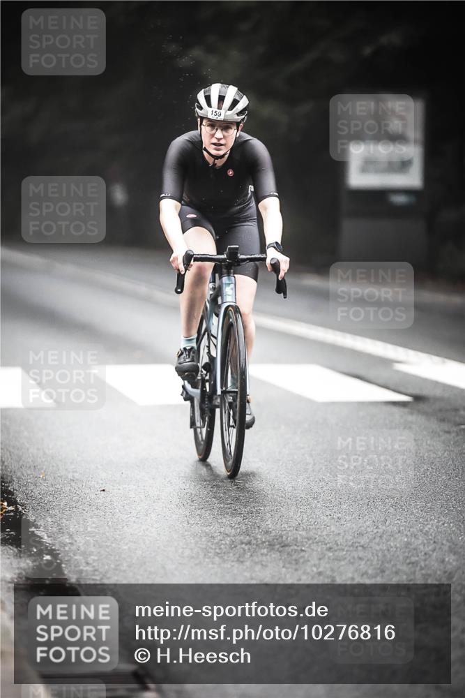 13.09.2026 - Stadtparktriathlon H.Heesch http://msf.ph/oto/10276816 13.09.2026 09:10:35 Radfahren 15, 35, 159 meine-sportfotos.de