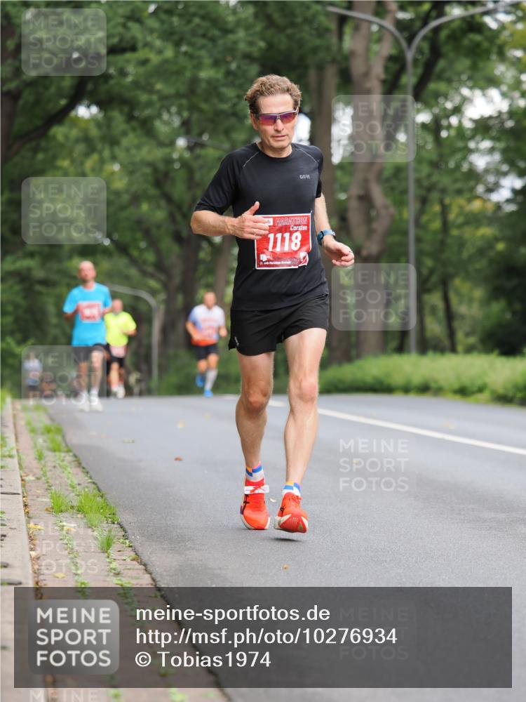 13.09.2026 - 21. swb-Marathon Bremen TobiasT http://msf.ph/oto/10276934 13.09.2026 11:35:49 Laufen 1118 meine-sportfotos.de