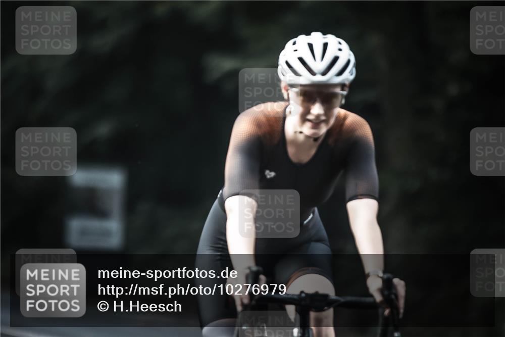 13.09.2026 - Stadtparktriathlon H.Heesch http://msf.ph/oto/10276979 13.09.2026 10:38:18 Radfahren 353, 358, 392, 410, 464, 490 meine-sportfotos.de