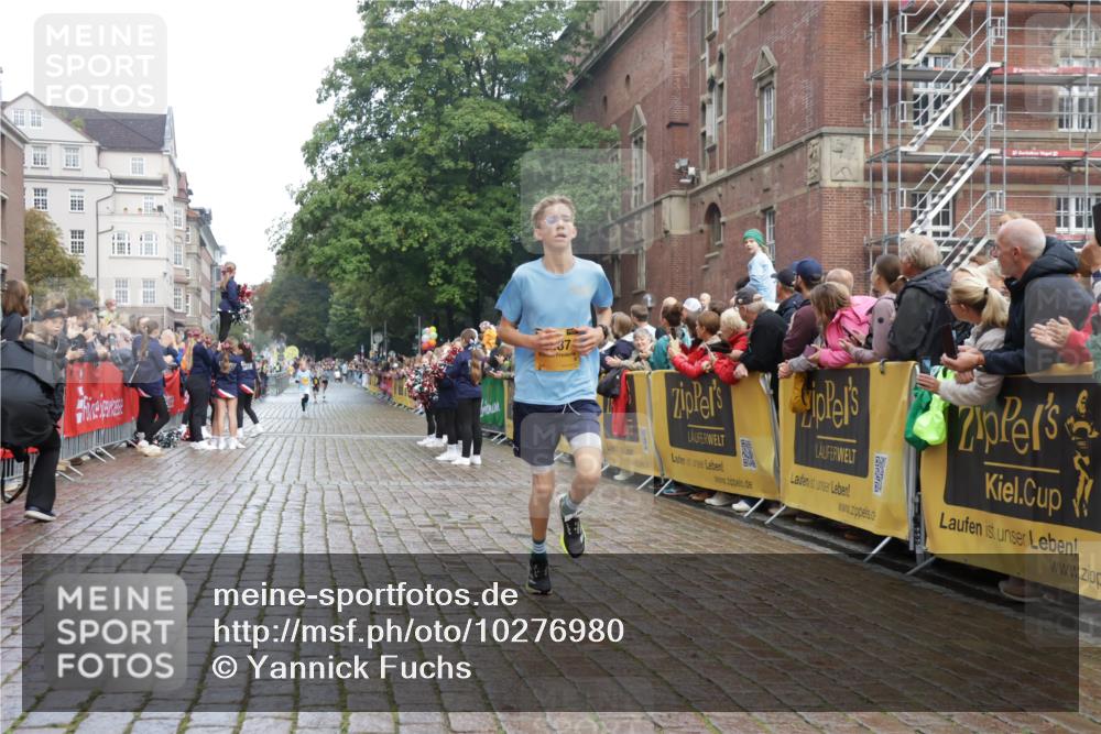 13.09.2026 - Kiel Lauf Yannick Fuchs http://msf.ph/oto/10276980 13.09.2026 08:50:05 Ziel 1710, 2909, 5168, 5258, 8786, 135, 6891, 10319, 3167, 3487, 11542 meine-sportfotos.de
